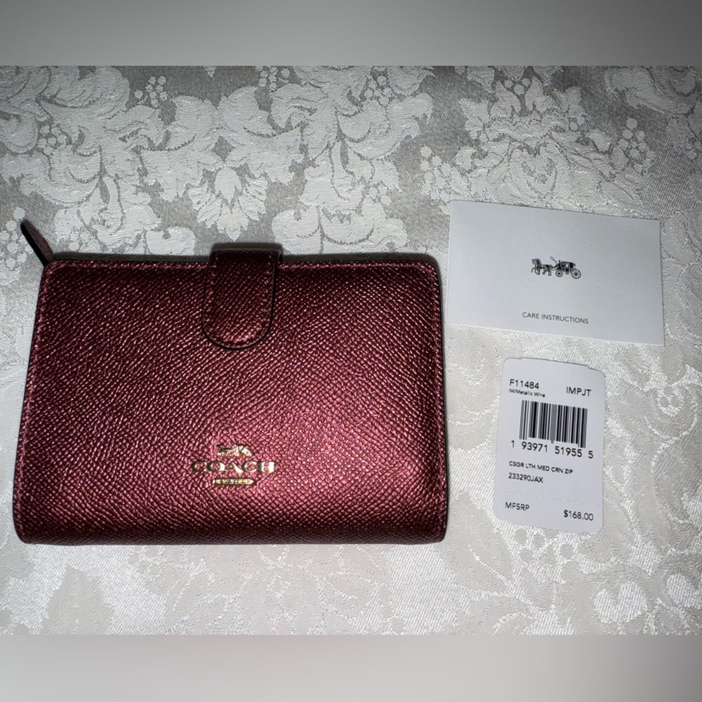 Coach Leather Medium Zip Wallet NWT Rose Gold Wine Compact Cash Cards - Picture 2 of 13